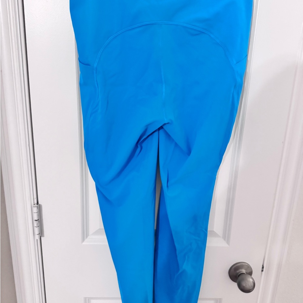 Women's Blue Lululemon leggings with pockets - Picture 3 of 5